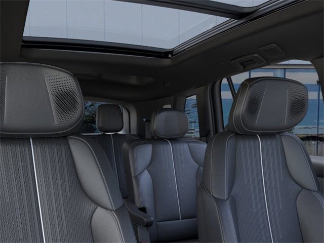 New 2026 Cadillac Vistiq Sport w/ LPO, Floor Liner Package image 24