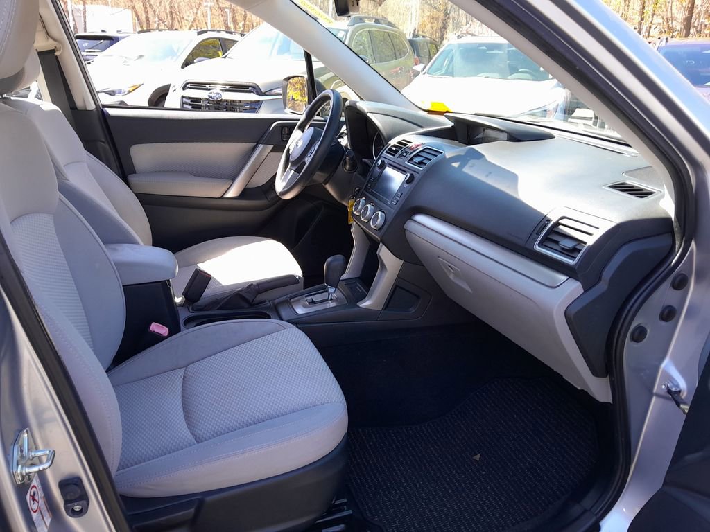 Used 2017 Subaru Forester 2.5i w/ Alloy Wheel Package AWD/4WD image 36