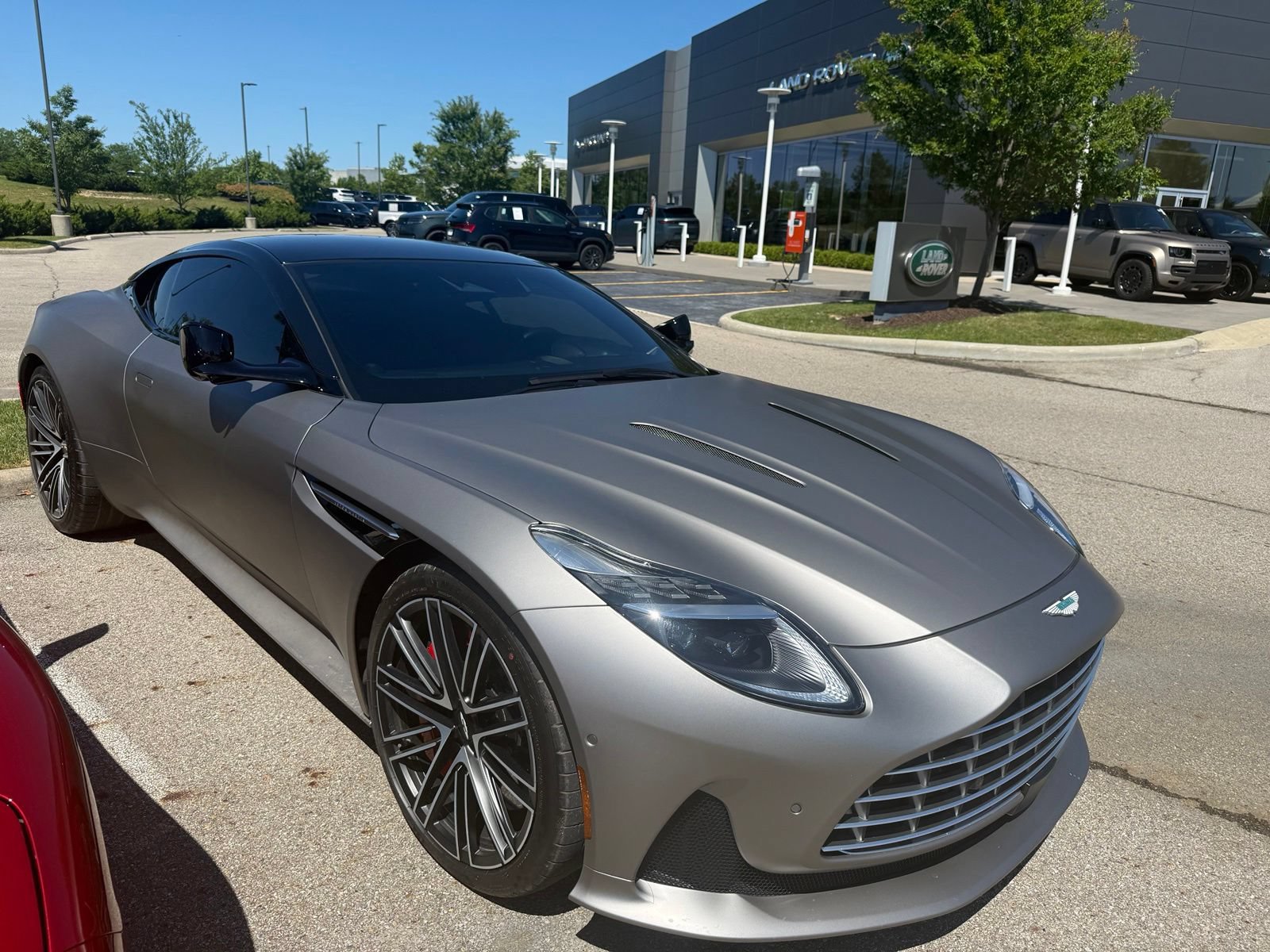 Used 2024 Aston Martin DB12 Coupe RWD image 3