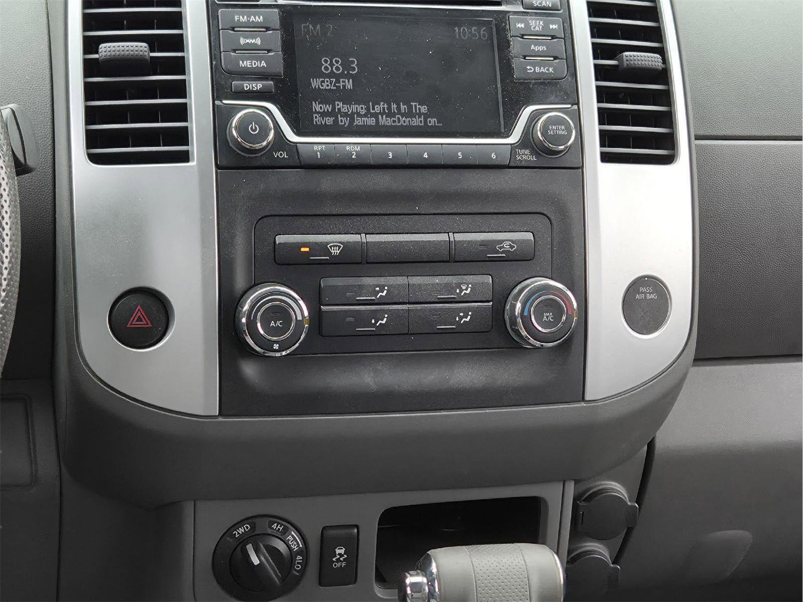 Used 2016 Nissan Frontier SV image 22