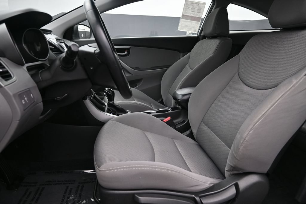 Used 2014 Hyundai Elantra FWD image 9