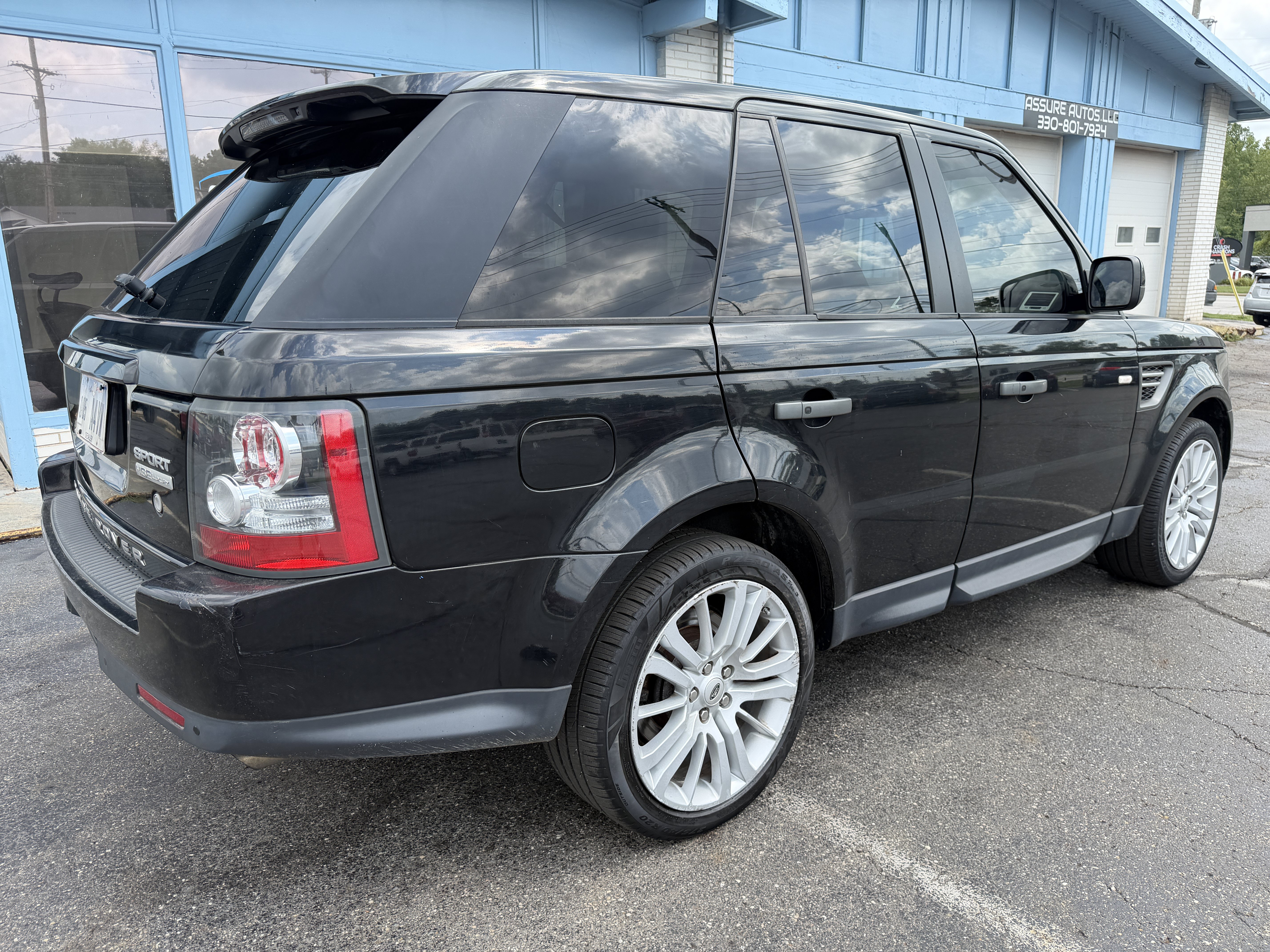Used 2011 Land Rover Range Rover Sport HSE LUX AWD/4WD image 5