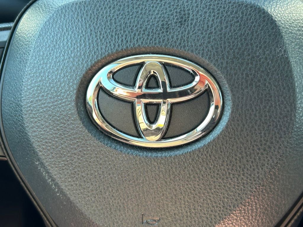 Certified 2025 Toyota RAV4 LE FWD image 32