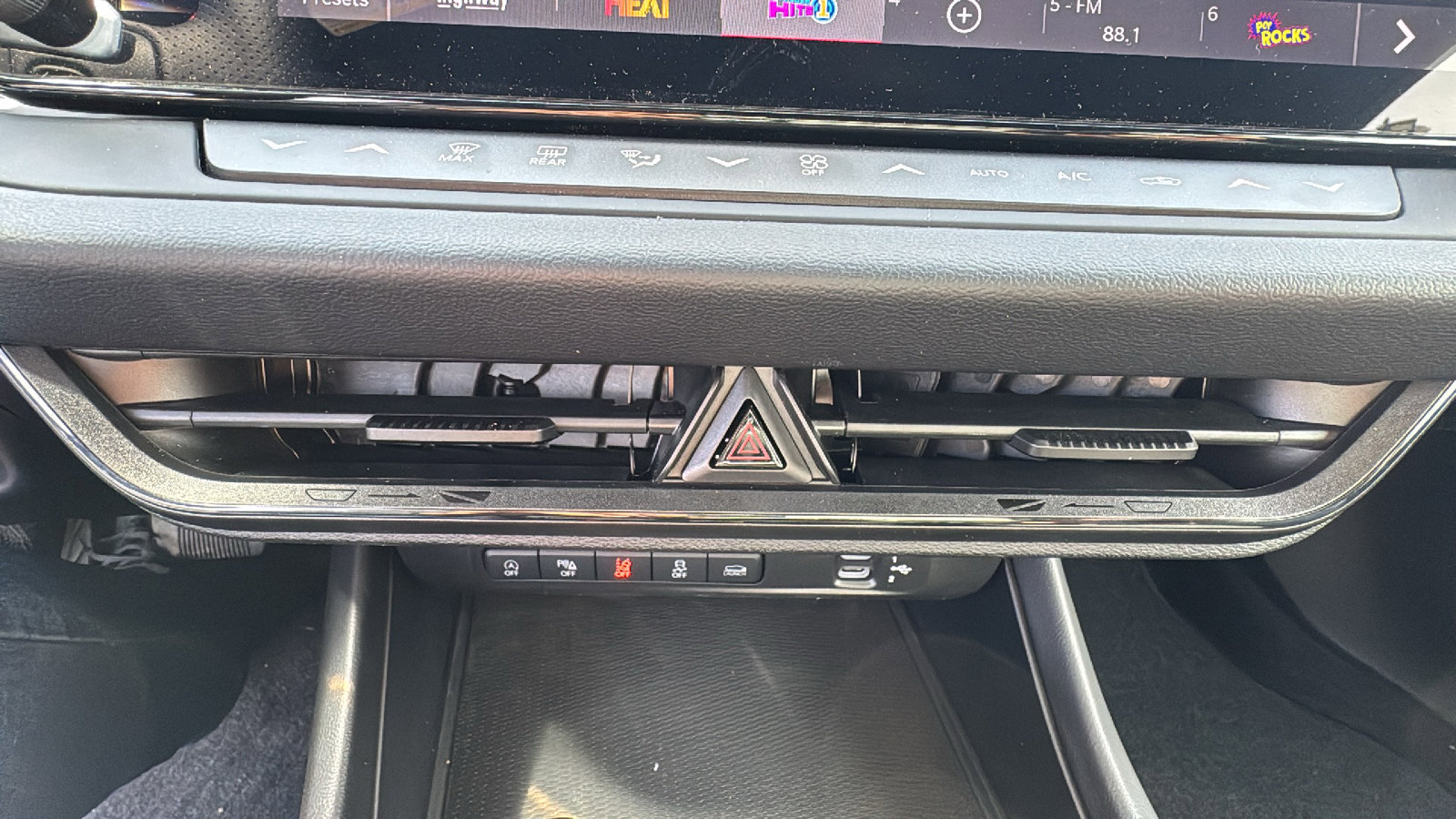 New 2026 Dodge Charger Scat Pack w/ Blacktop Package image 18