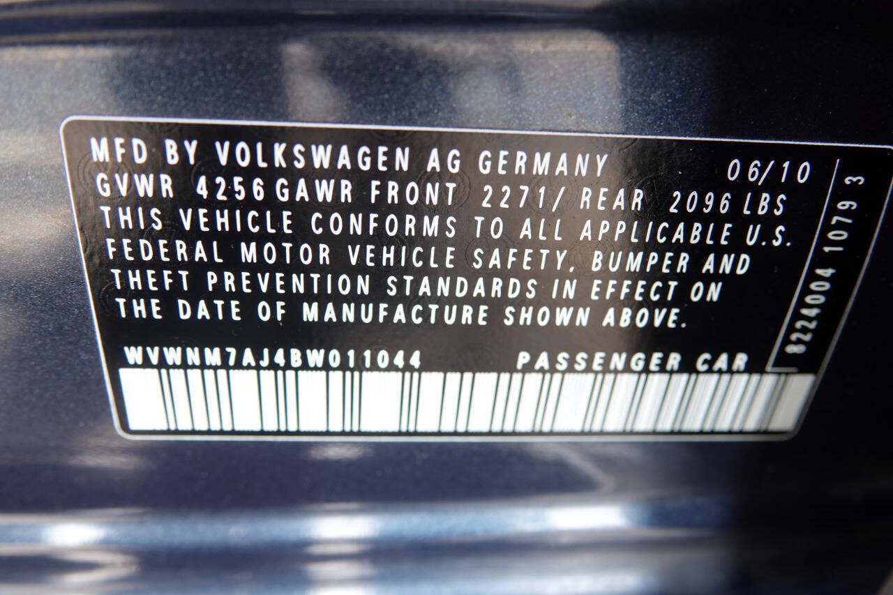 Used 2011 Volkswagen Golf TDI w/ Cold Weather Pkg FWD image 87