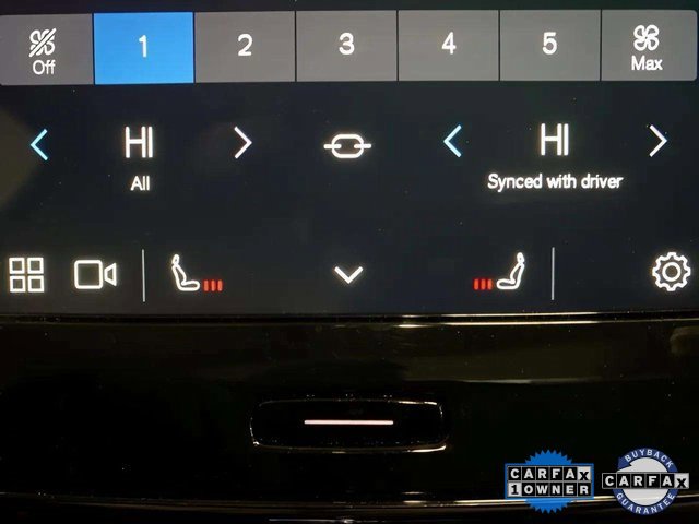 Used 2025 Volvo XC40 B5 Plus image 52