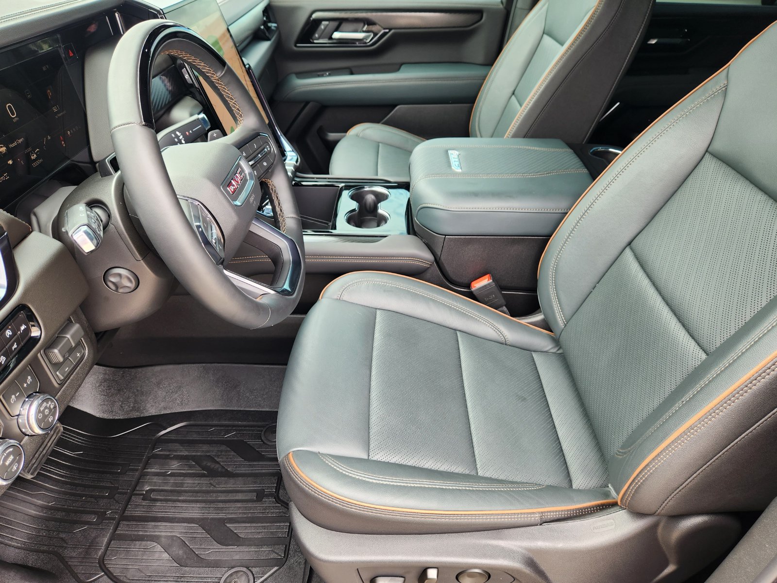 Used 2026 GMC Yukon XL AT4 w/ AT4 Premium Plus Package AWD/4WD image 16