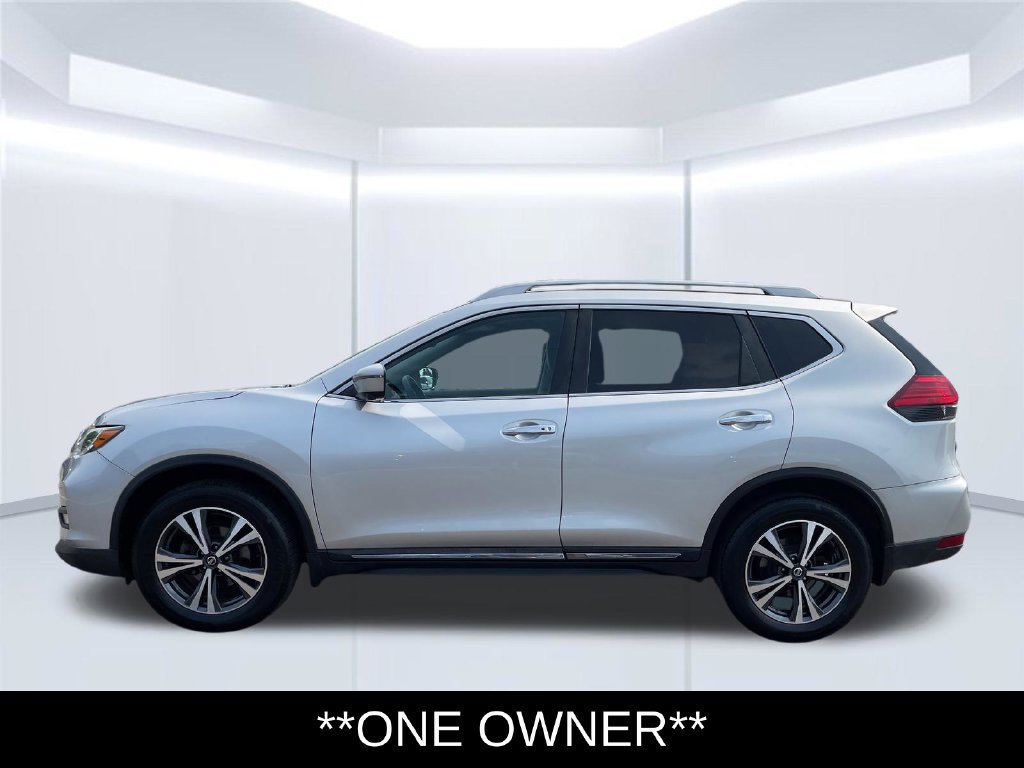 Used 2017 Nissan Rogue SL w/ SL Premium Package AWD/4WD image 3
