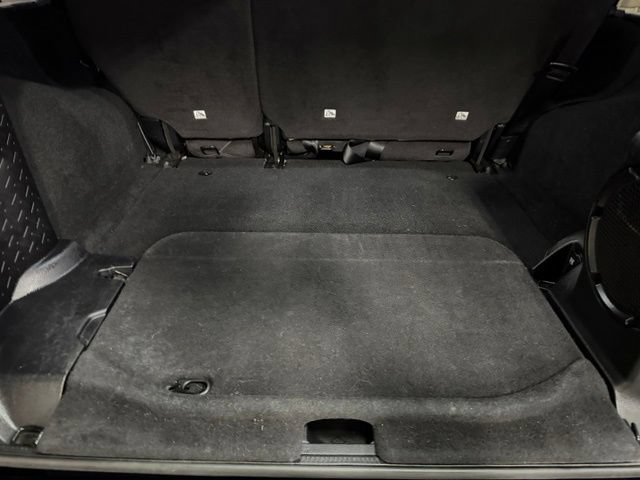 Used 2012 Jeep Wrangler Unlimited Rubicon w/ Dual Top Group AWD/4WD image 19