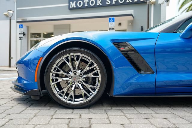 Used 2016 Chevrolet Corvette Z06 w/ 3LZ Preferred Equipment Group RWD image 14