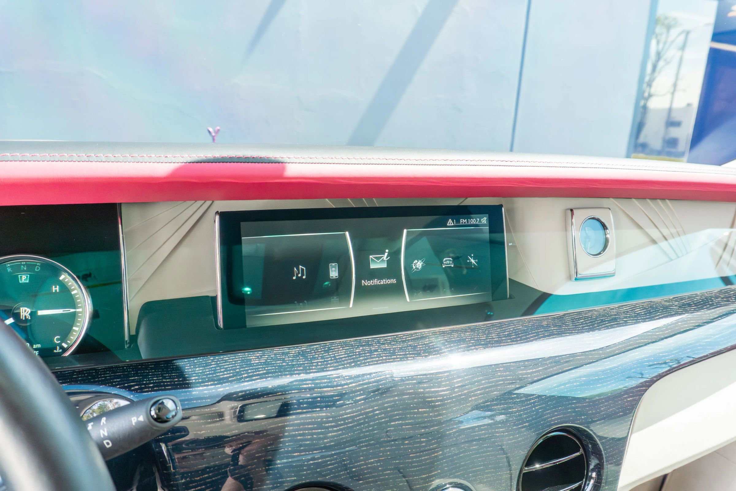 Used 2023 Rolls-Royce Phantom Sedan RWD image 75