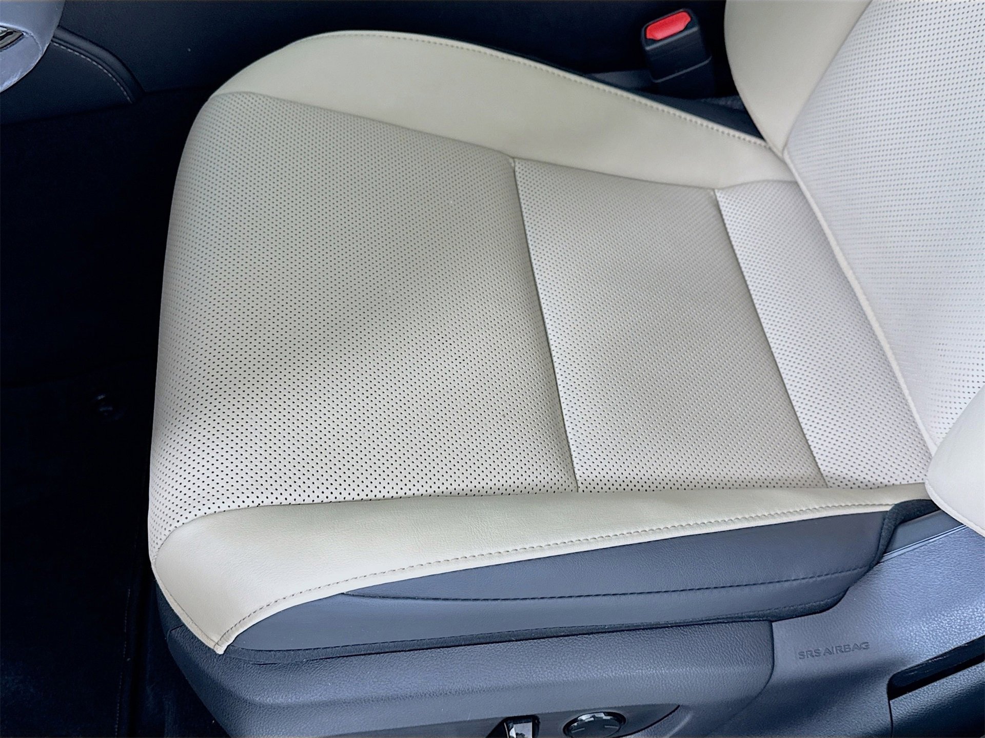 Used 2021 Lexus ES 350 w/ Premium Package image 19