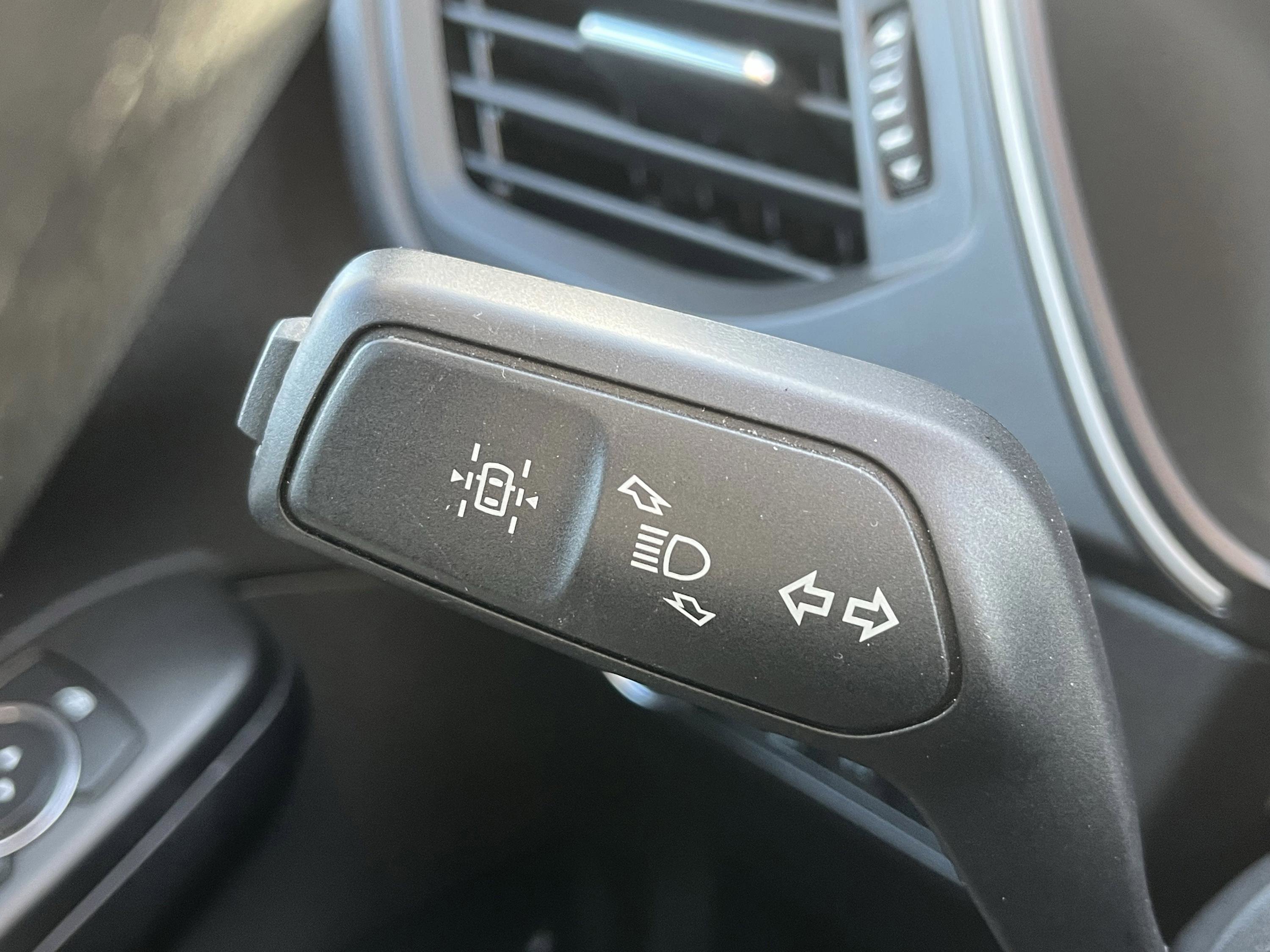 Certified 2021 Ford Escape SE image 18