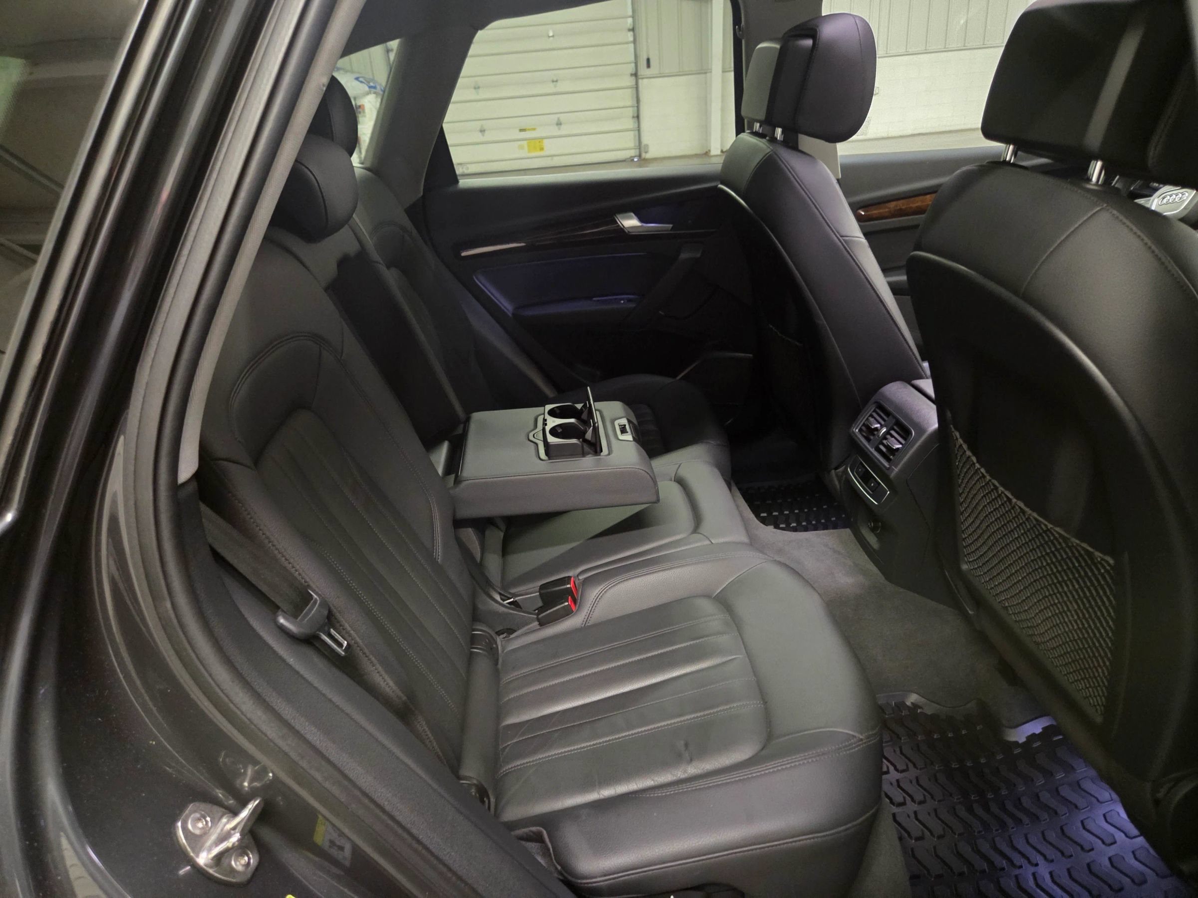 Used 2020 Audi Q5 2.0T Premium w/ Convenience Package AWD/4WD image 37