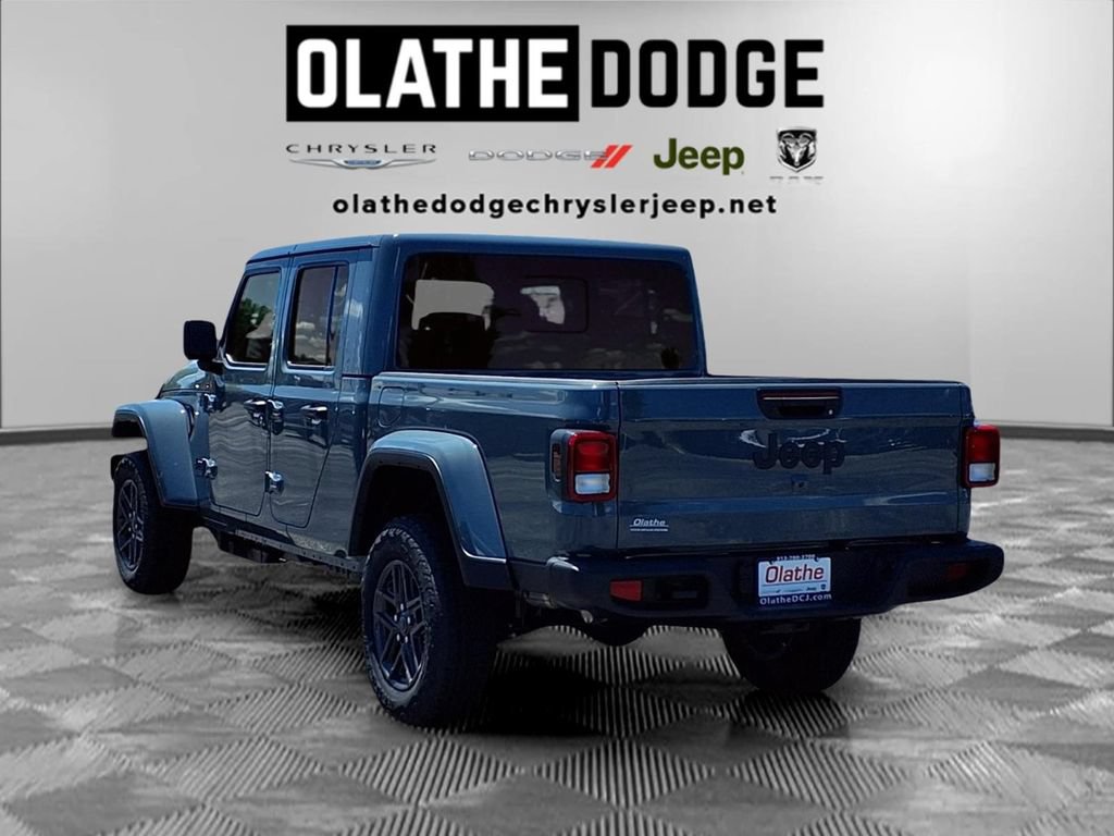 New 2026 Jeep Gladiator Sport AWD/4WD image 3