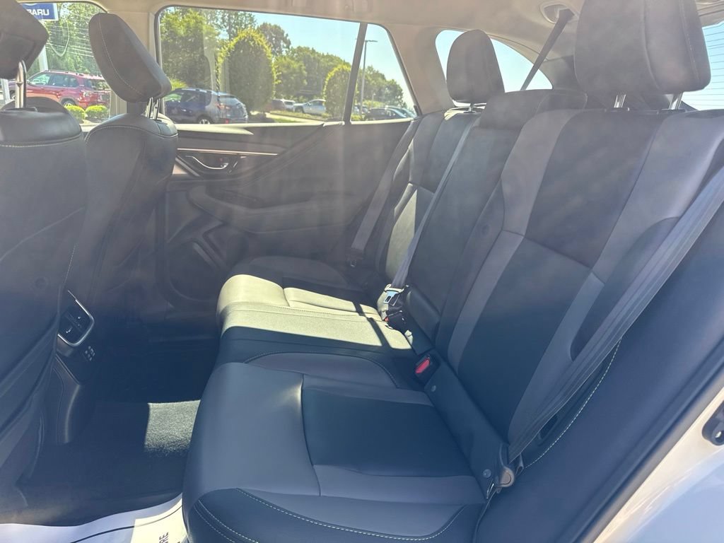 Used 2023 Subaru Outback Onyx Edition AWD/4WD image 15