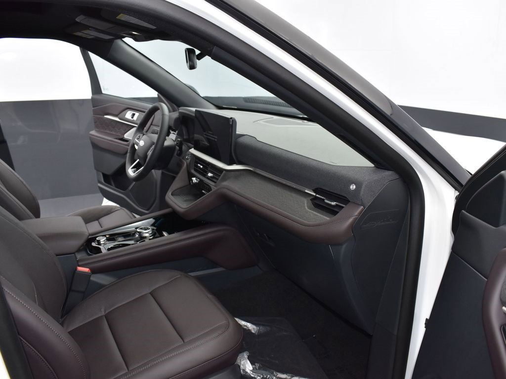 Used 2025 Ford Explorer Platinum w/ Ultimate Package image 20