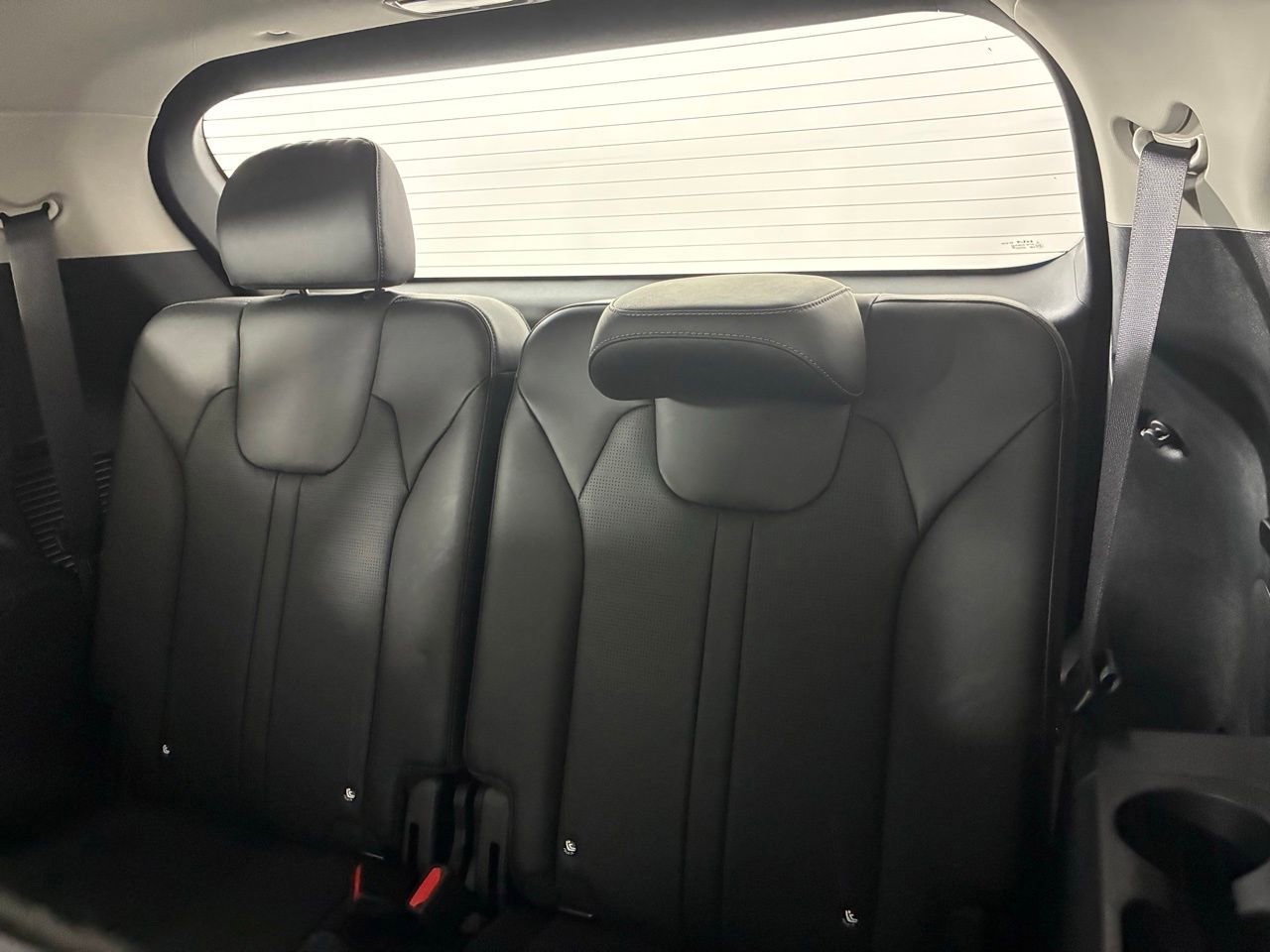 Used 2025 Kia Sorento SX image 29