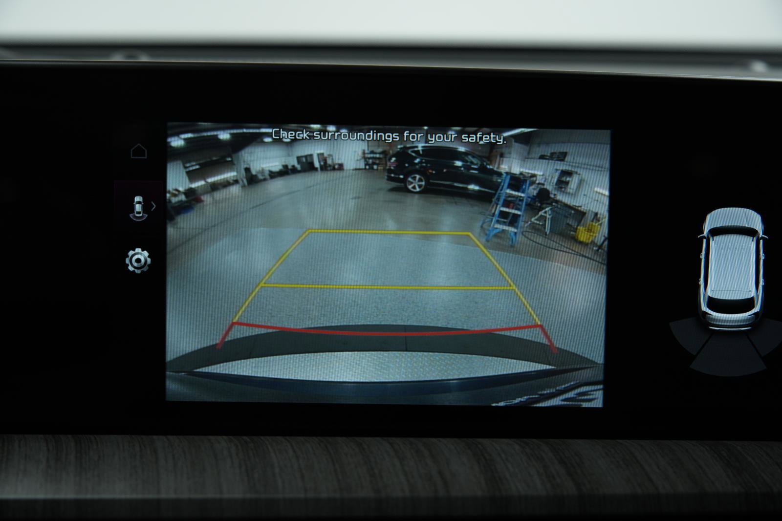 Used 2023 Kia Telluride EX w/ EX Captain's Chair Package image 38