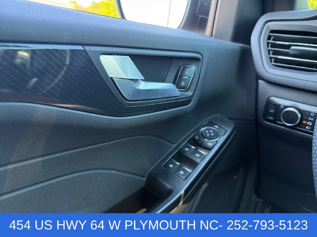 Used 2023 Ford Escape ST-Line w/ Tech Pack #1 AWD/4WD image 21