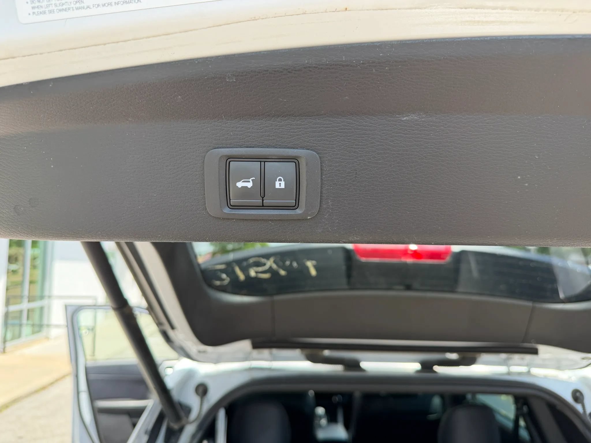 Used 2023 Mitsubishi Outlander SE AWD/4WD image 24