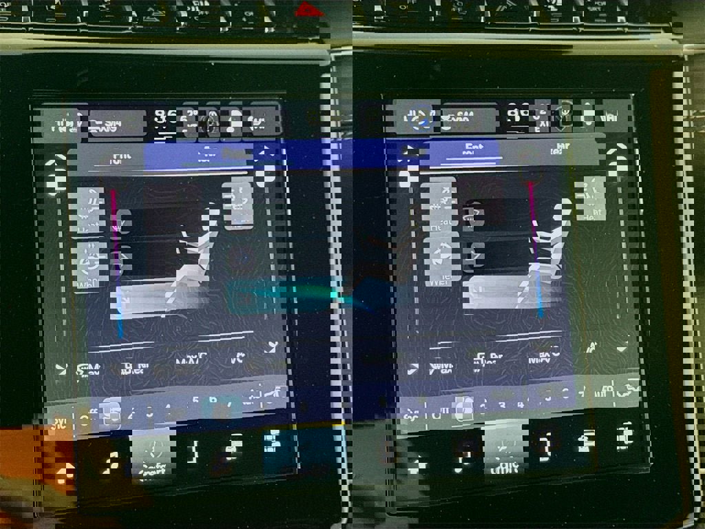 Used 2024 Jeep Grand Cherokee L Laredo w/ Luxury Tech Group I image 13