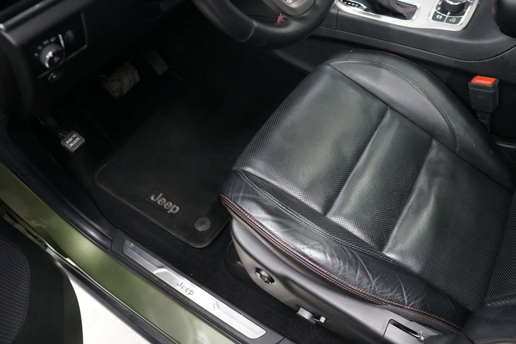 Used 2021 Jeep Grand Cherokee Trailhawk w/ Trailhawk Luxury Group image 40