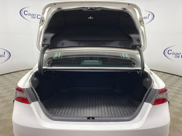 Used 2024 Toyota Camry SE FWD image 6