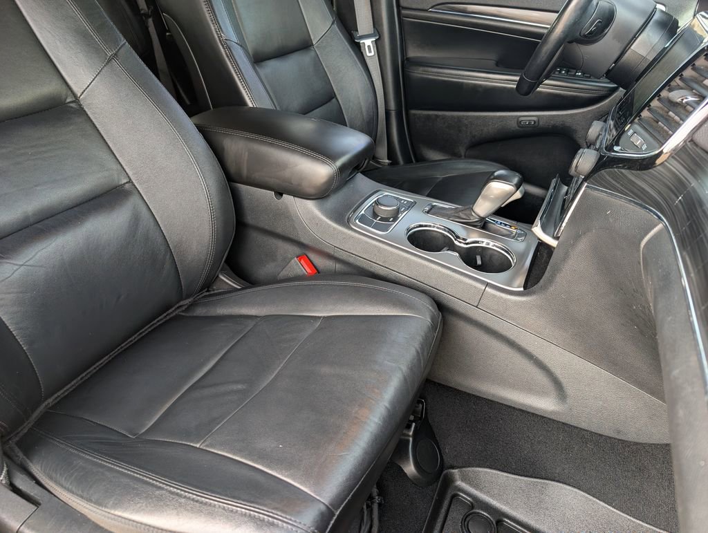 Used 2020 Jeep Grand Cherokee Limited w/ Trailer Tow Group IV image 23