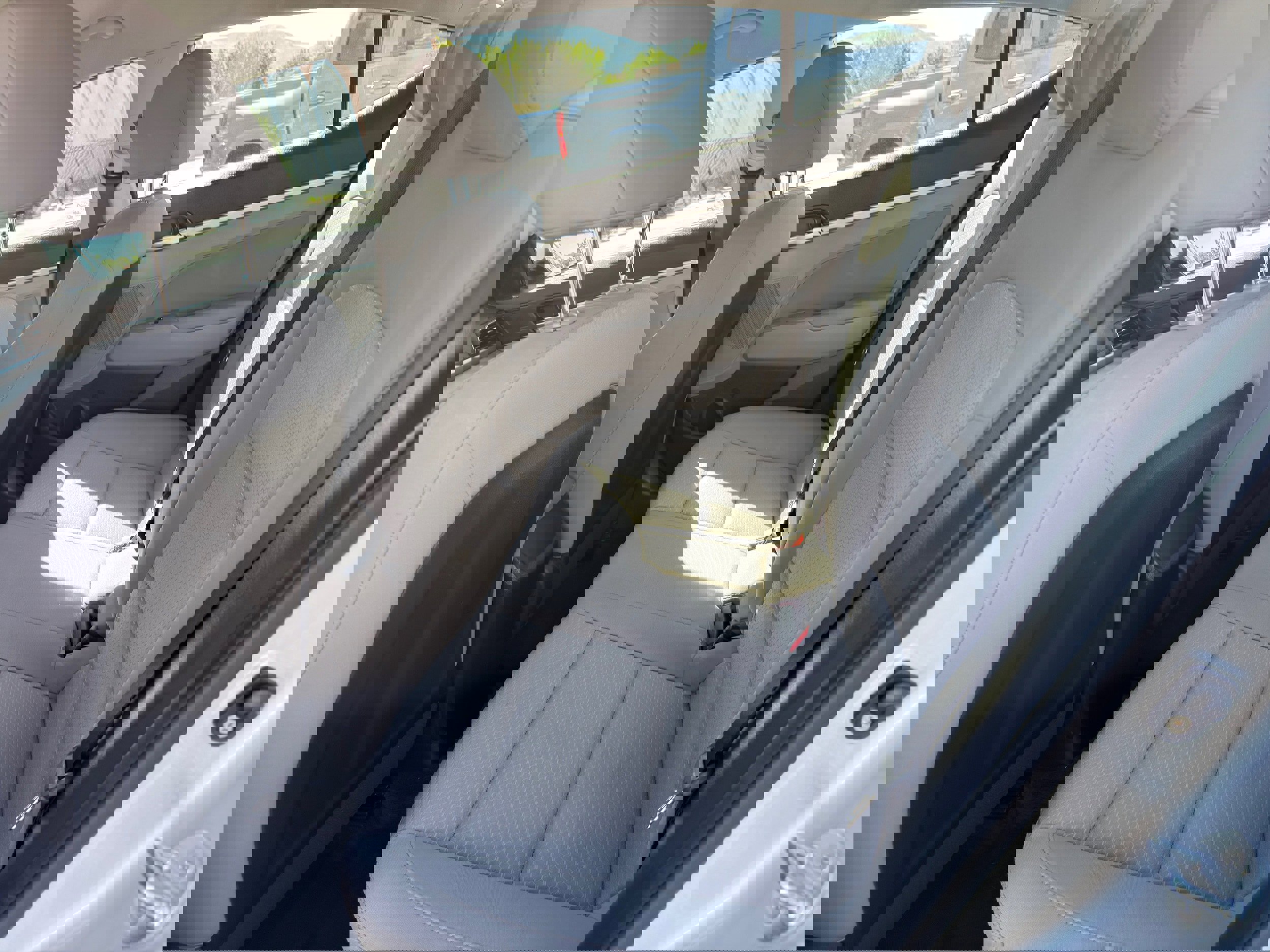 Used 2019 Hyundai Elantra SEL image 16