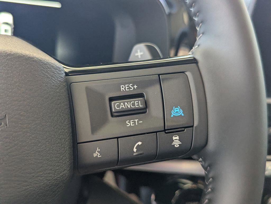 New 2026 Nissan Pathfinder Platinum AWD/4WD image 15