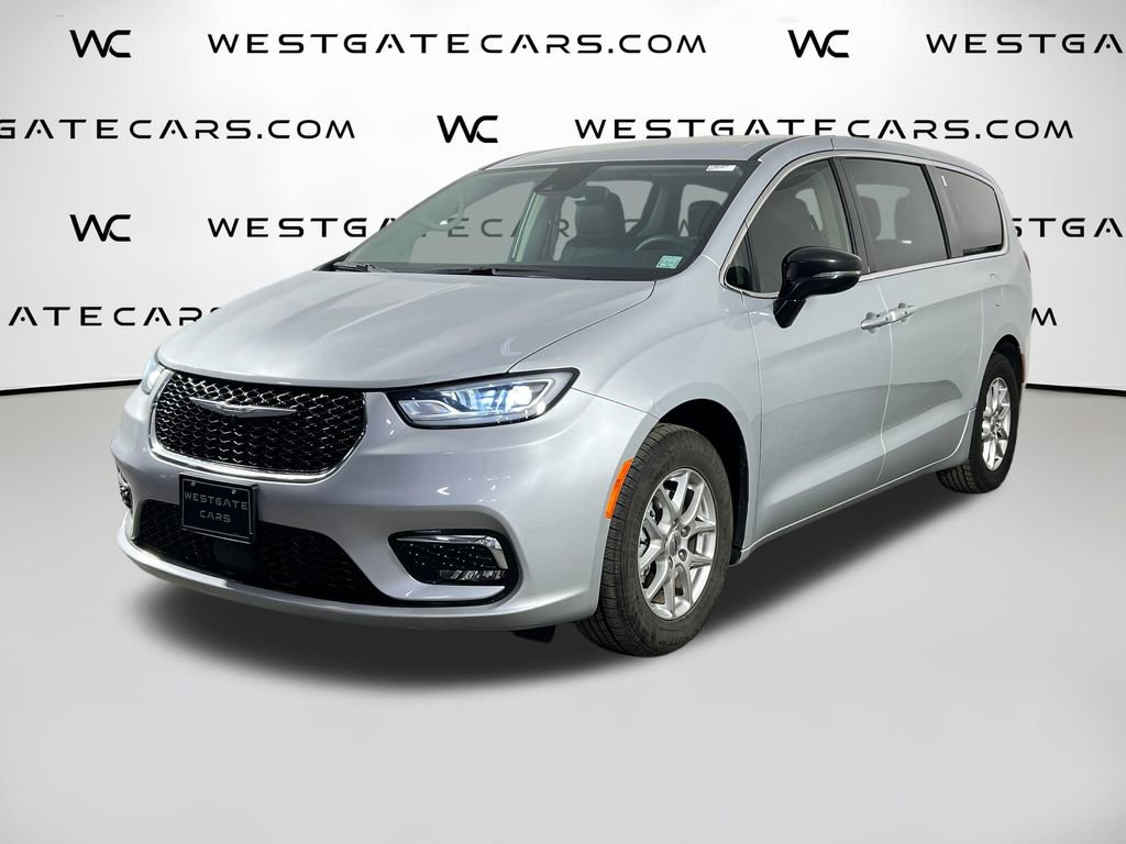 Used 2024 Chrysler Pacifica Touring-L