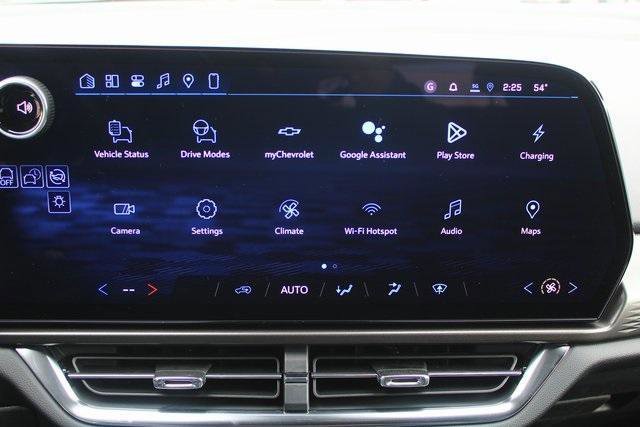 New 2026 Chevrolet Equinox EV LT image 17