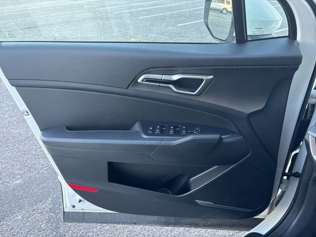 Certified 2023 Kia Sportage LX image 23