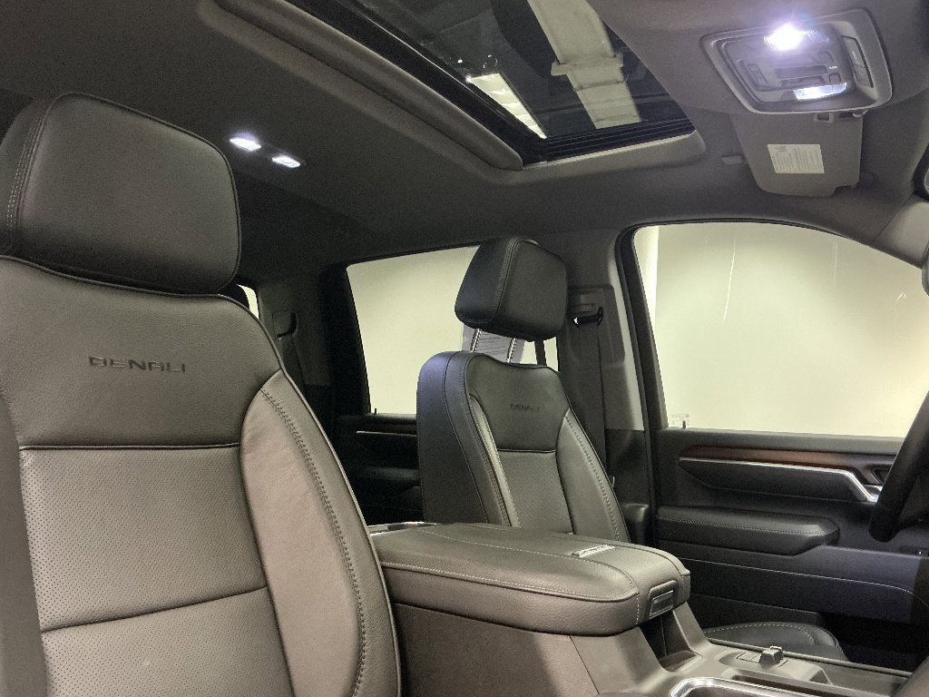 Used 2025 GMC Sierra 3500 Denali w/ Denali Reserve Package AWD/4WD image 41