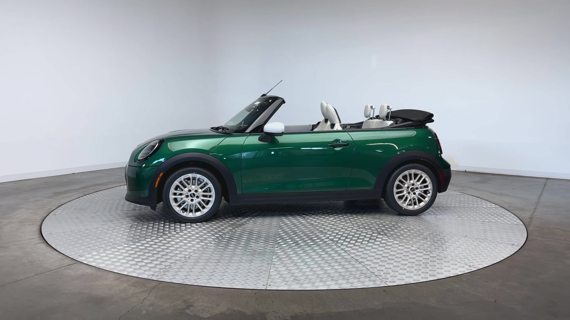 New 2026 MINI Cooper S FWD image 5