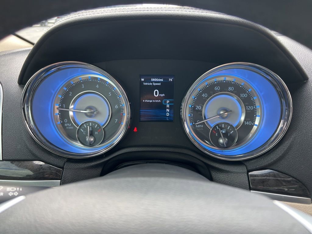 Used 2012 Chrysler 300 Limited image 17