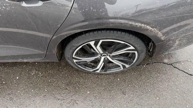 Used 2024 Volvo S60 B5 Core image 11