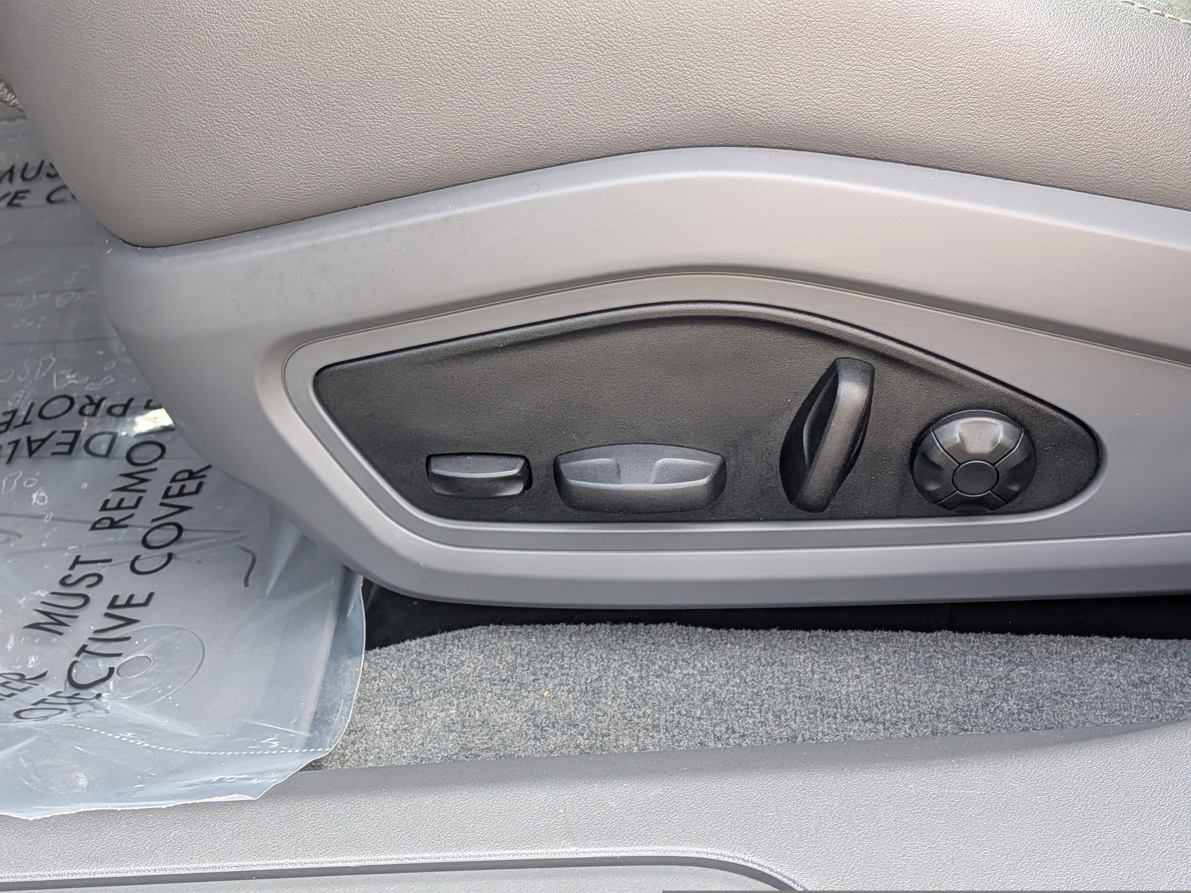 Used 2023 Porsche Taycan image 21