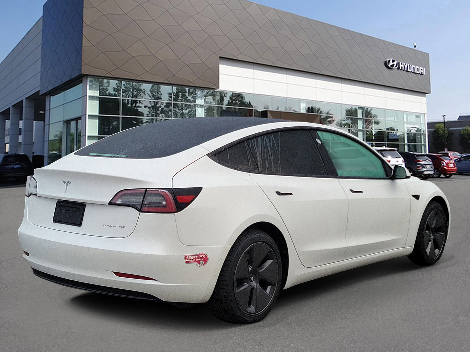 Used 2022 Tesla Model 3 Long Range image 2