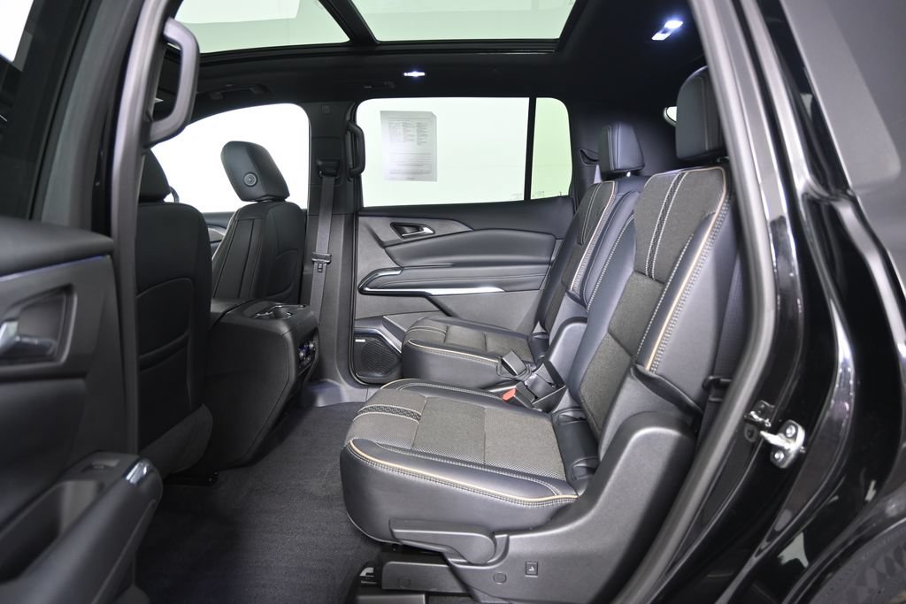 Used 2026 Chevrolet Traverse High Country w/ LPO, Floor Liner Package AWD/4WD image 19