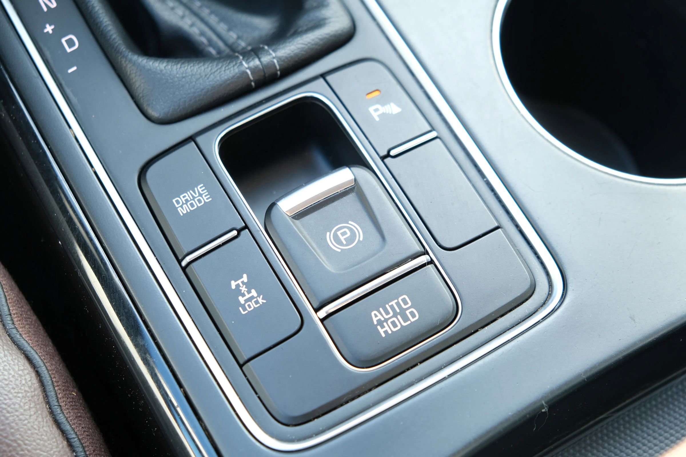 Used 2019 Kia Sorento SX image 39