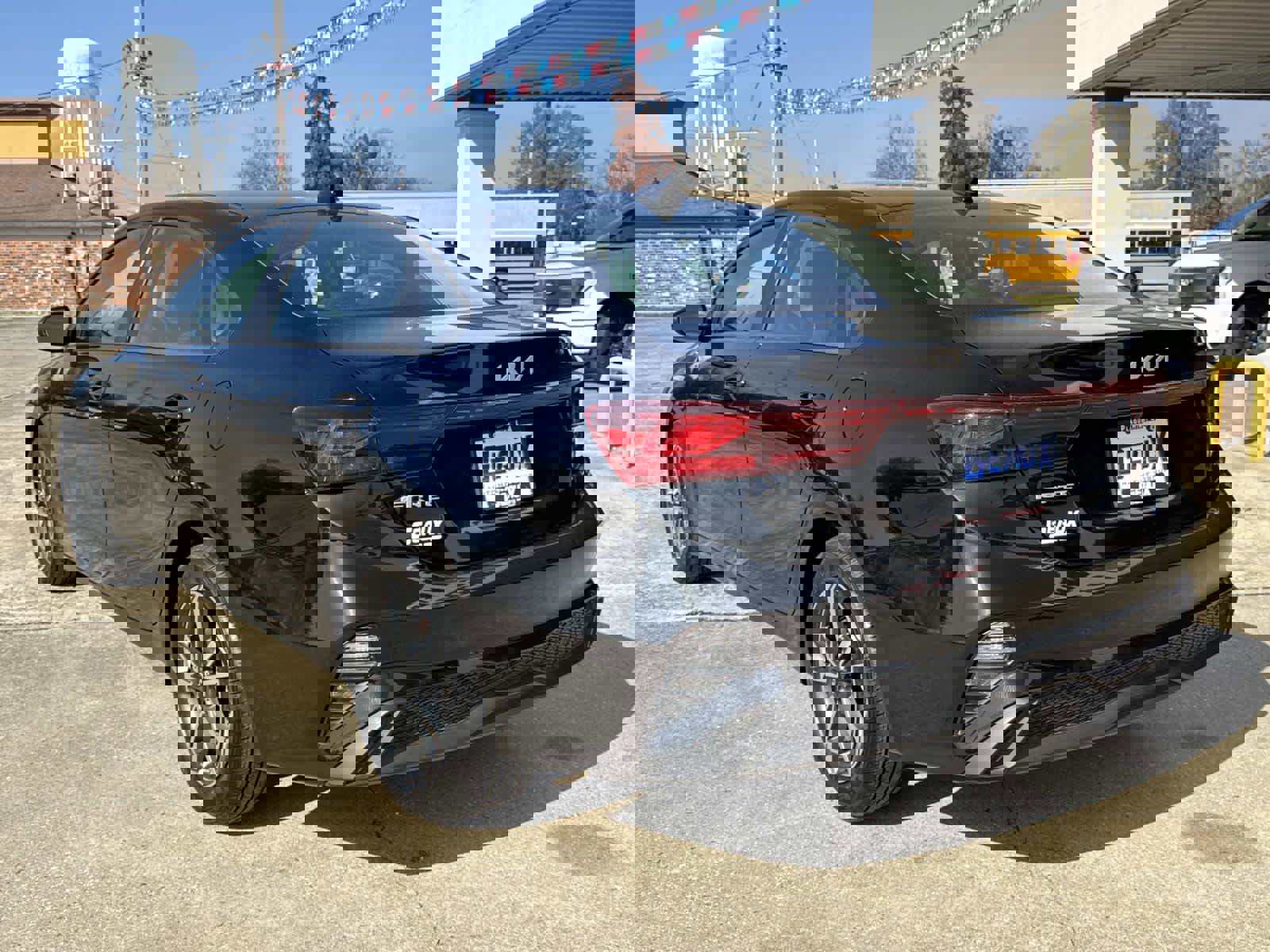 Used 2024 Kia Forte LXS image 8