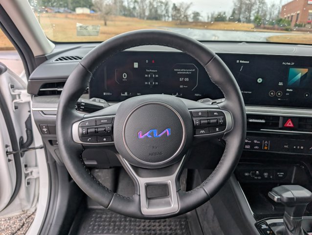 Used 2025 Kia K5 EX image 20