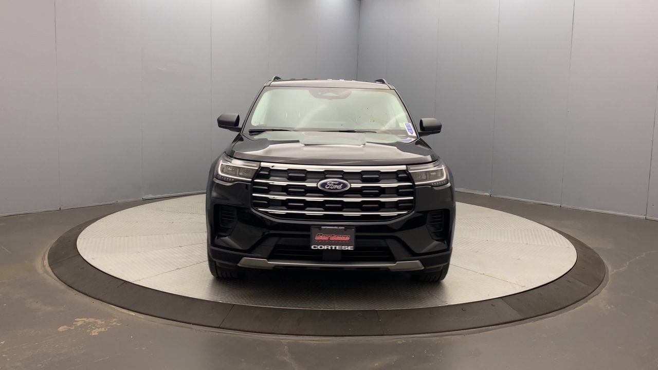 New 2026 Ford Explorer Active AWD/4WD image 8