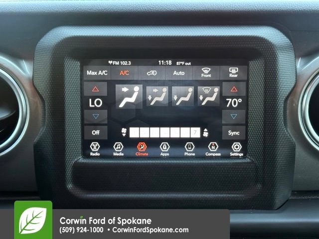 Used 2018 Jeep Wrangler Unlimited Sahara w/ Safety Group AWD/4WD image 27