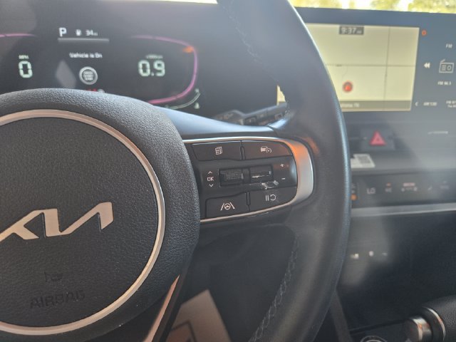 Used 2023 Kia Sportage EX FWD image 16