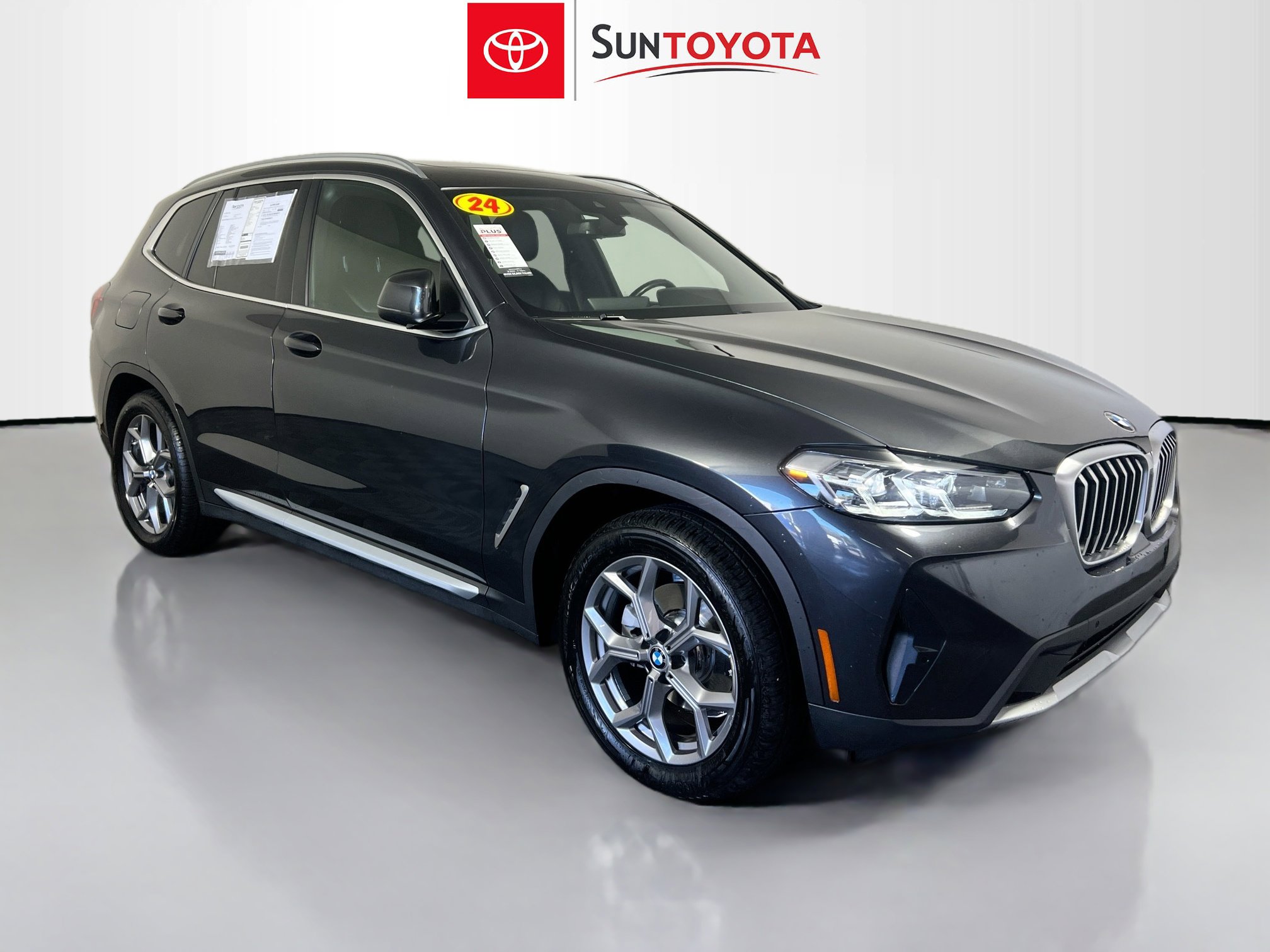 Used 2024 BMW X3 xDrive30i w/ Convenience Package image 1