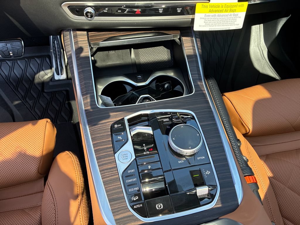 New 2027 BMW X7 xDrive40i w/ M Sport Package AWD/4WD image 15