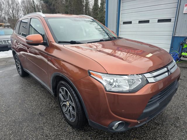 Used 2015 Mitsubishi Outlander GT image 3